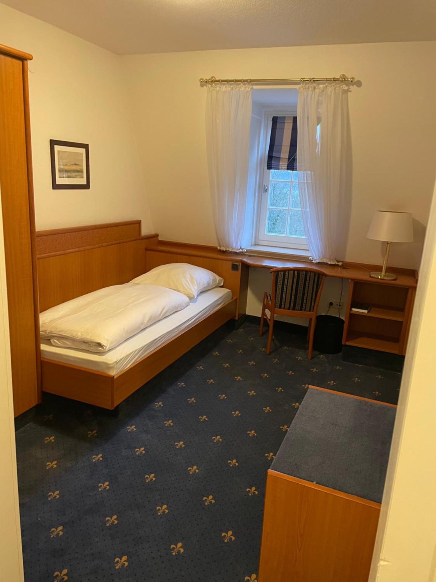 Hotel Schloss Hoehnscheid Bad Arolsen Ngoại thất bức ảnh