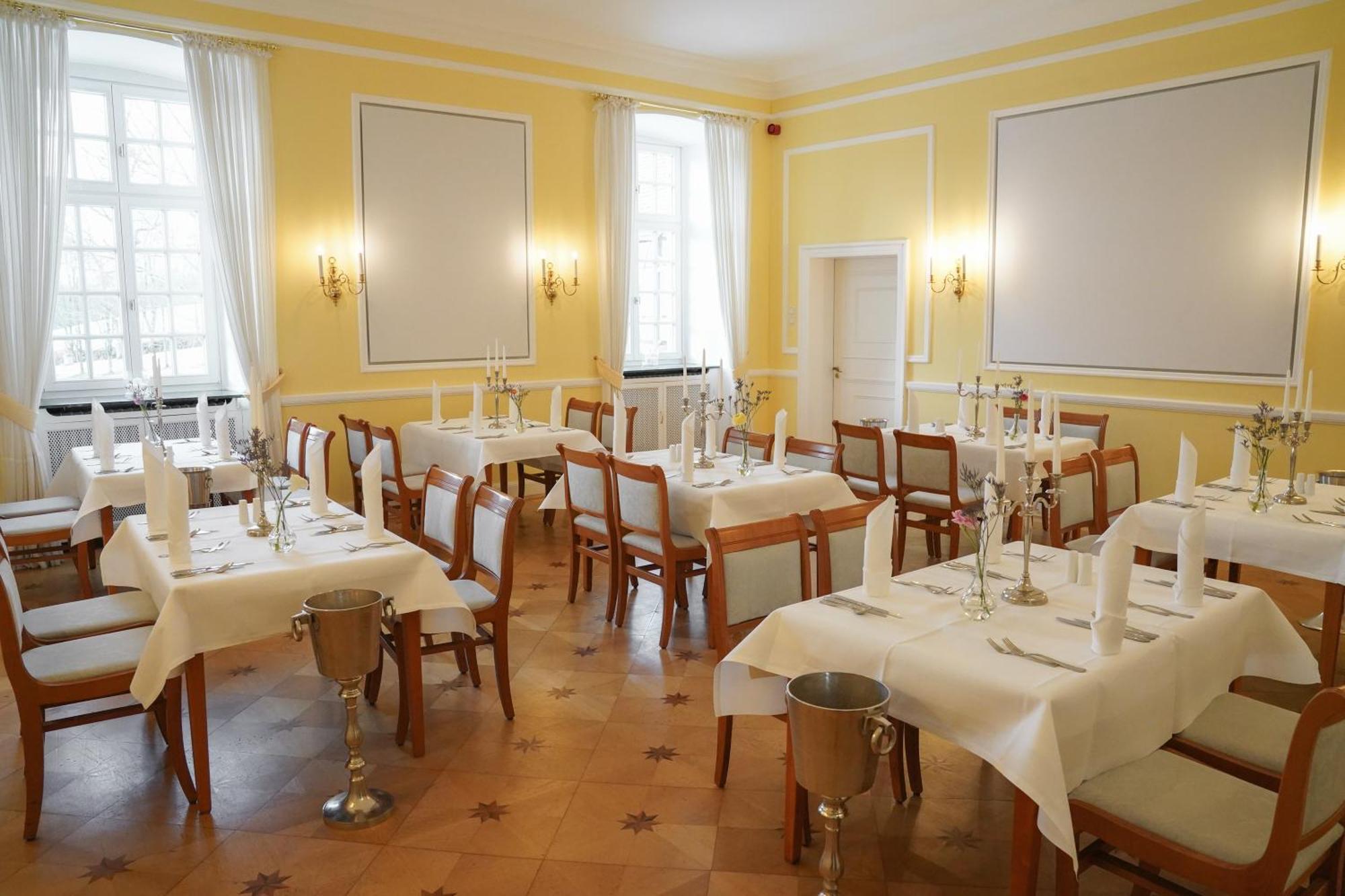 Hotel Schloss Hoehnscheid Bad Arolsen Ngoại thất bức ảnh