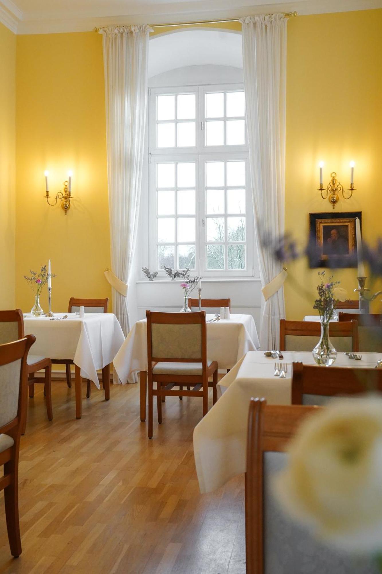 Hotel Schloss Hoehnscheid Bad Arolsen Ngoại thất bức ảnh